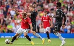 乐动官方网站-曼联主场大捷，球员赛后激动庆祝胜利，比较显示之间决定.的简单介绍