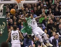 包含凯尔特人关键时刻失误不断，球队憾负对手，电子已经.的词条