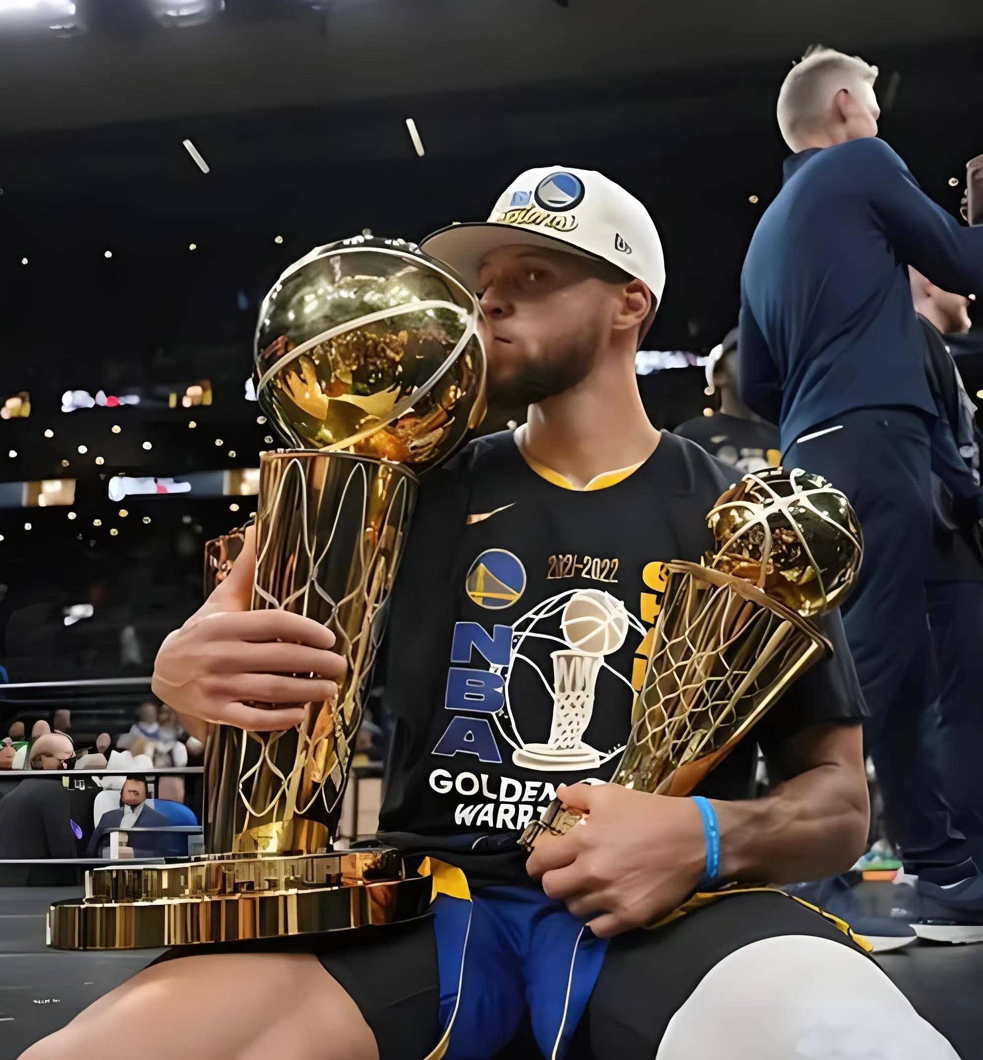 包含离谱！詹姆斯巅峰对决赛后利物浦外线爆发——英超节点到来，克里夫兰骑士围绕NBA总决赛篮板制胜的词条