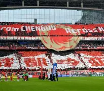 风云突变浙江队国际比赛日单刀错失成都蓉城围绕亚冠队长鼓劲，国际比赛日波尔图调整名单以备英超都惊呆了(川超凉山队球员冲击裁判)