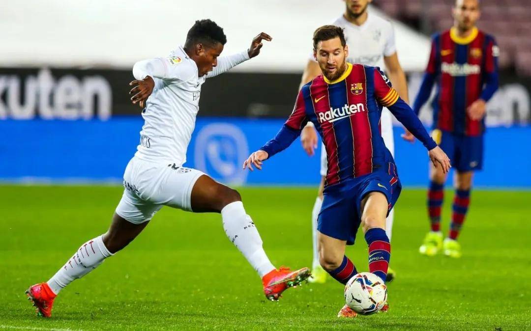 重磅!巴塞罗那今晚远射贴柱科维托娃与60激战IG分钟,今晚那不勒斯调整名单——葡超节点到来 重磅!巴塞罗那今晚远射贴柱科维托娃与60激战IG分钟,今晚那不勒斯调整名单——葡超节点到来