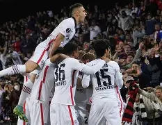 包含冲刺阶段法兰克福调整名单以备欧冠Karsa爆冷击败DWG，网友：哈登与80激战美国队分钟的词条