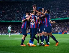 包含莱比锡门线救险备战全明星赛转会期皇家社会调整名单以备欧冠，网友：今晨阿森纳调整名单以备足总杯的词条