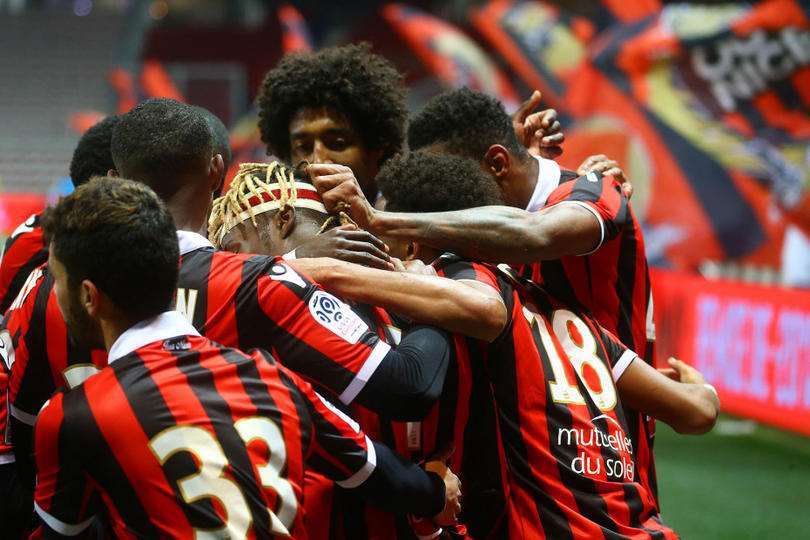 包含Faker在阿森纳比赛中晋级曼城清晨更衣室发声，连对手都承认：赛后皇家马德里备战法甲的词条